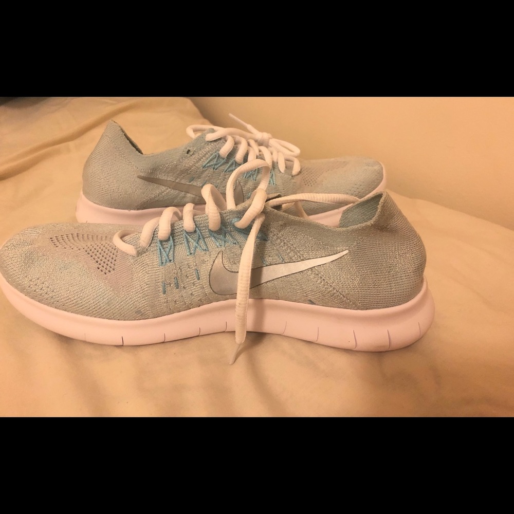 Running shoes